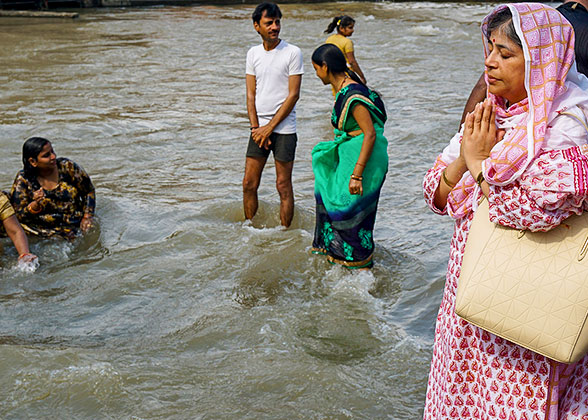 Local People at the River Ganges